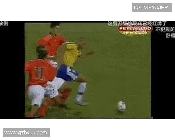 足球传奇大罗现状揭秘:从绿茵场到人生新篇章的转变与挑战 足球传奇大罗现状揭秘:从绿茵场到人生新篇章的转变与挑战