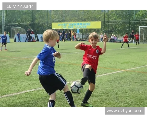 许家印携手足球明星共创中国足球新篇章助力青少年成长与发展 许家印携手足球明星共创中国足球新篇章助力青少年成长与发展